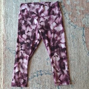 Lululemon Leggins Purple Capri Size 8